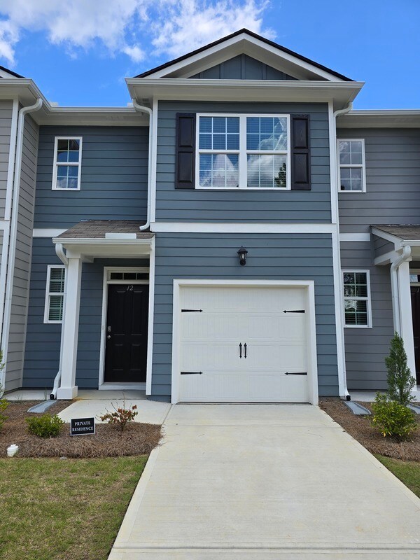 Primary Photo - 12 Sweetspire Dr