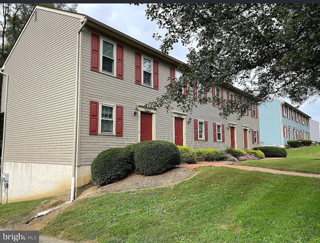 Primary Photo - 1617 Chadwick Cir