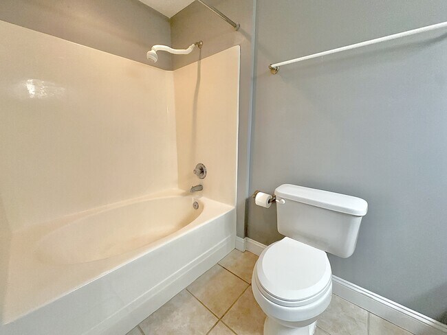 Building Photo - 46 Live Oak Trail