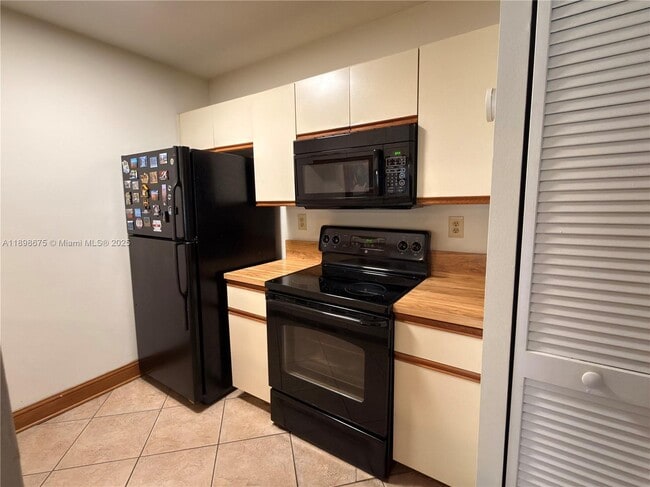 Building Photo - 11266 SW 12th St