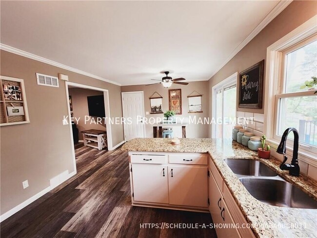 Building Photo - 5817 W 101st-