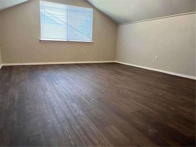 Building Photo - 7318 Lunar Dr