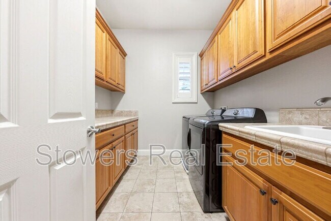 Building Photo - 3315 Ashbourne Cir