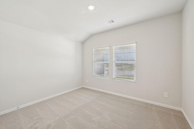 Building Photo - 514 River Rdg Dr