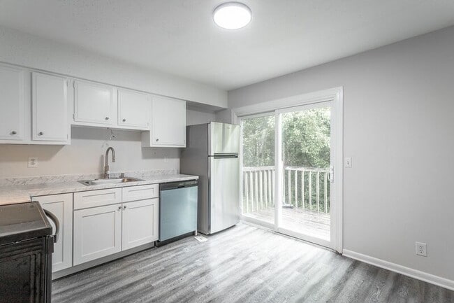 Building Photo - 2404 Briggs Ave