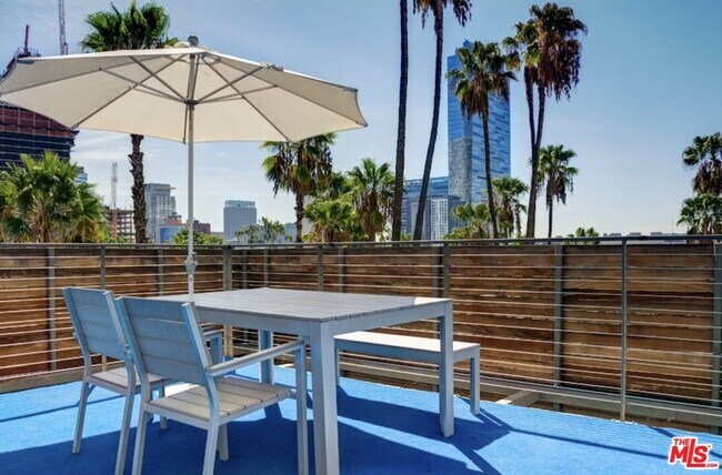 Building Photo - 750 Garland Ave