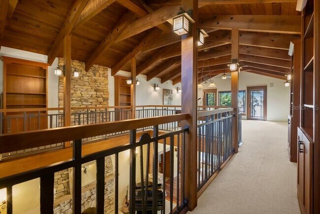 Building Photo - 10577 Down Lakeview Cir