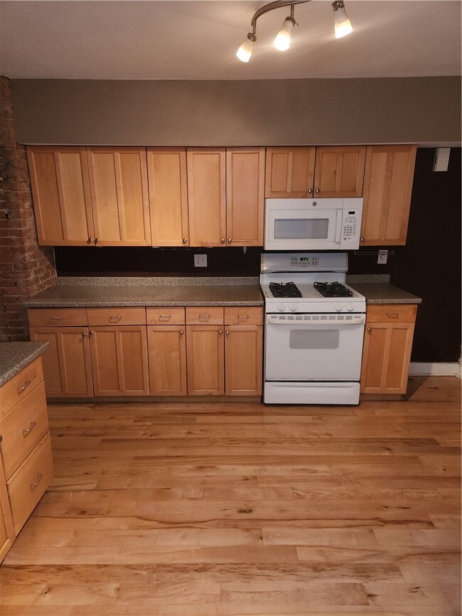 Building Photo - 57 Rowley St