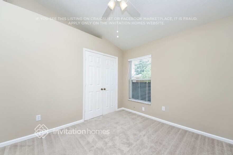 Building Photo - 33 Valleywood Dr