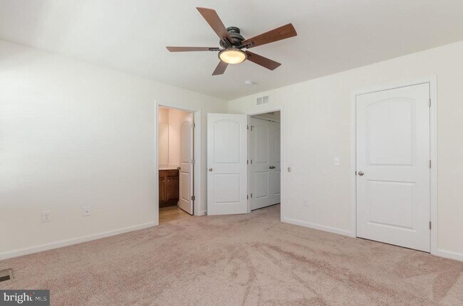 Building Photo - 172 Drexel Ct