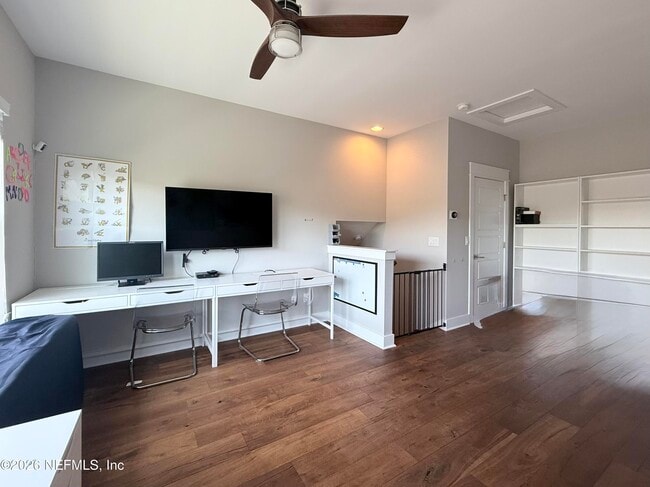 Building Photo - 161 Paradise Valley Dr