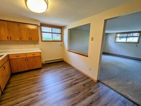 Building Photo - 807 W 3rd St