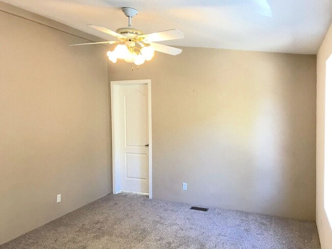 Building Photo - Mountain Living. 3 bedroom 2 bath home in Pecos, NM.