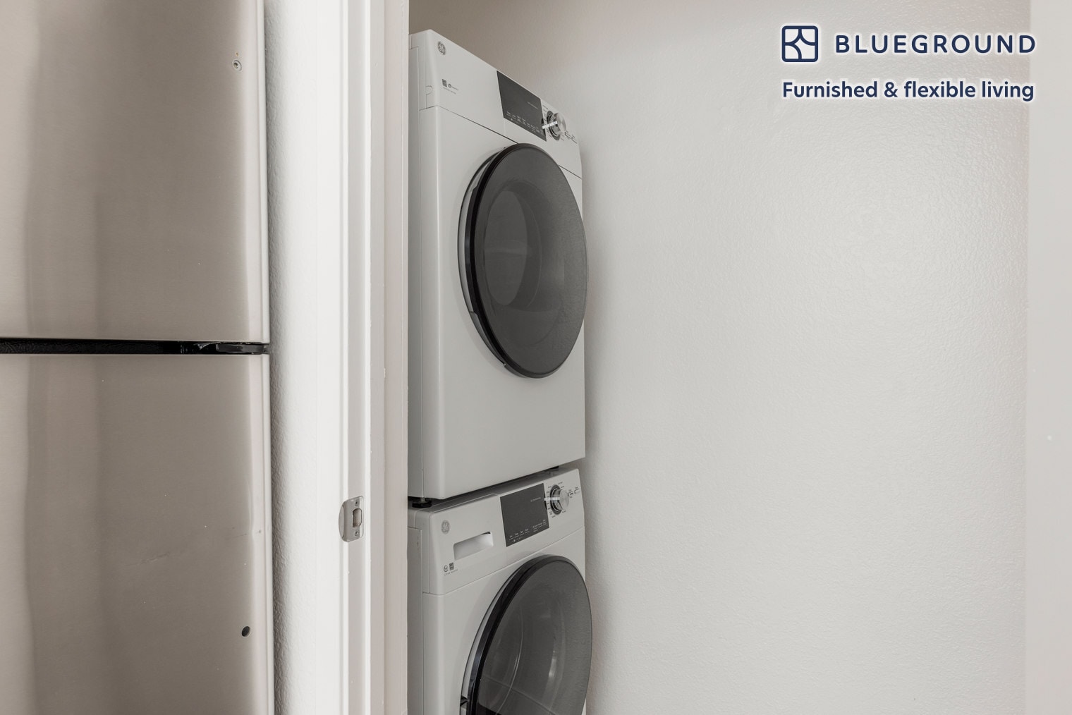 Building Photo - 600 Park View Dr