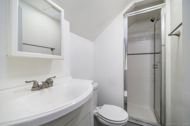 Building Photo - 29 Sterling Pl