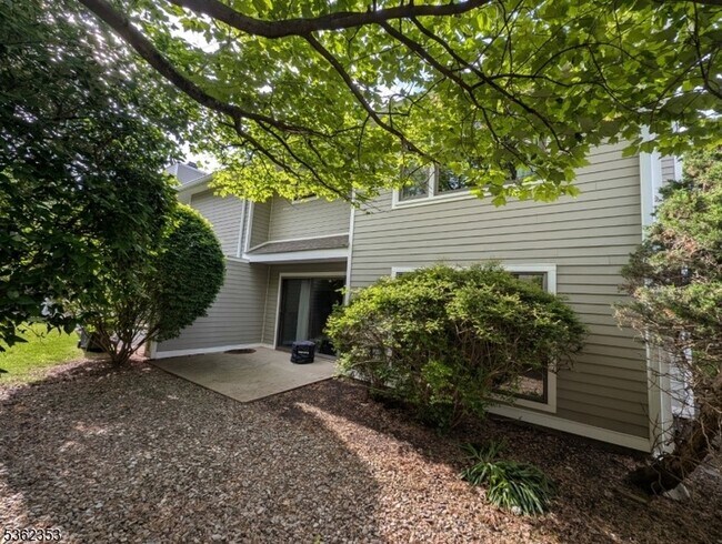 Building Photo - 76 Stryker Ct