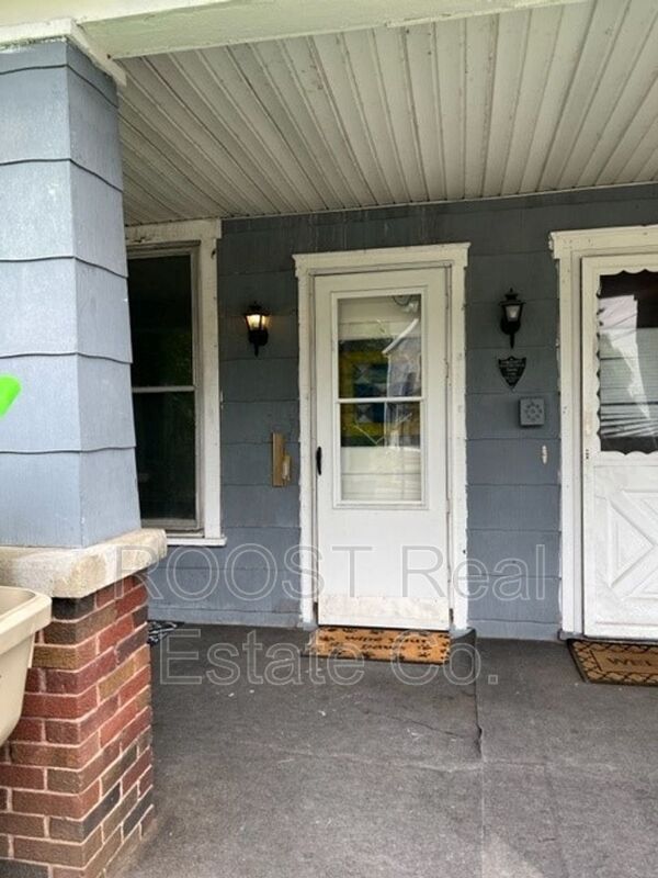 Primary Photo - 131-133 N Greenmount Ave