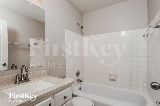 Building Photo - 106 Mill Bridge Ct