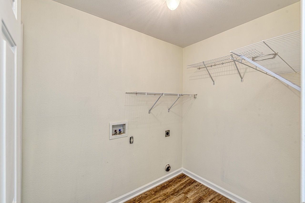 Building Photo - 610 Pepperbush Dr