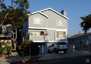 Building Photo - 129 Concord St