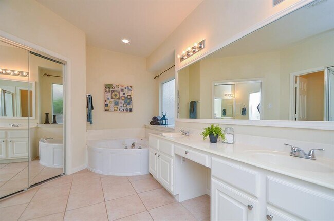 Building Photo - 25542 China Springs