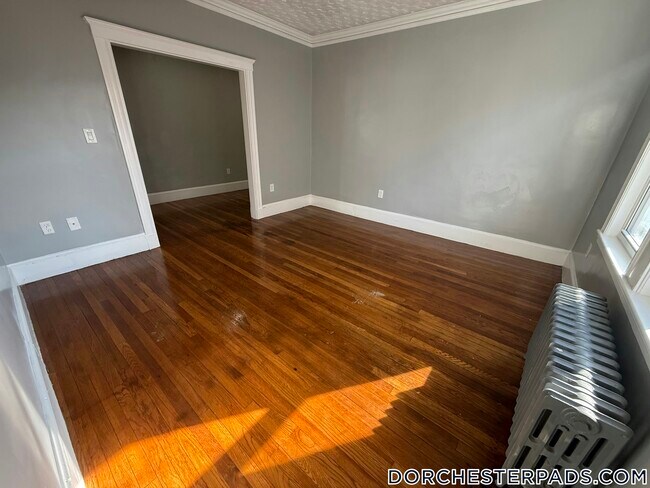 Building Photo - 129 Stanwood St