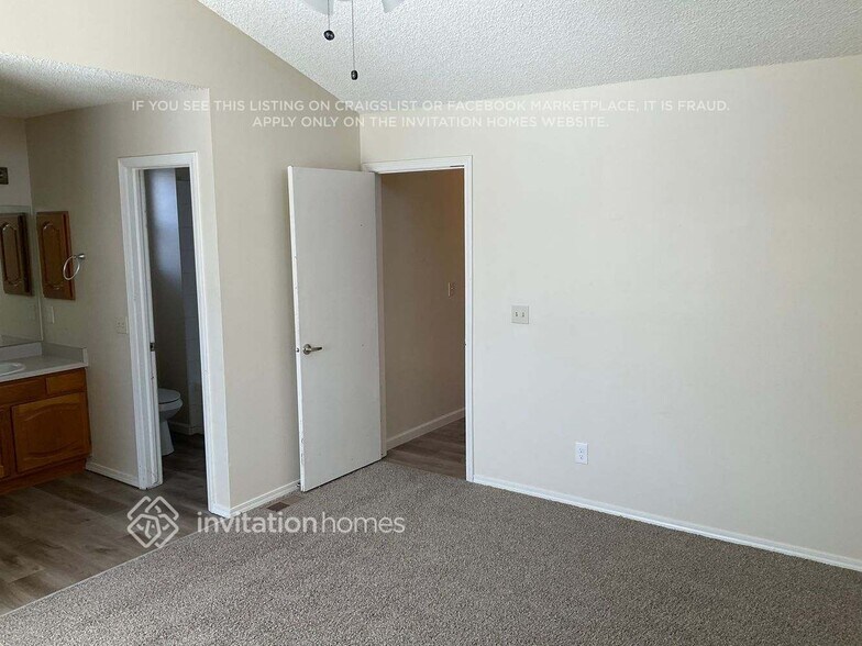 Building Photo - 3420 Birnamwood Dr