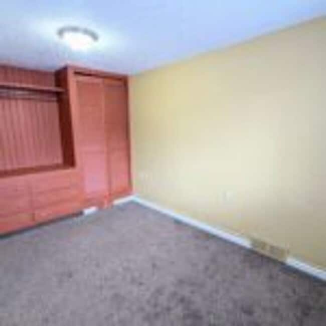 Building Photo - 2955 Exeter St