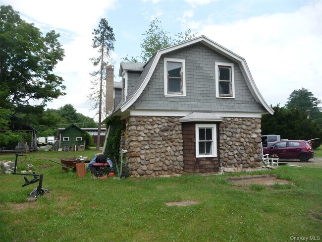 Building Photo - 971 US-209