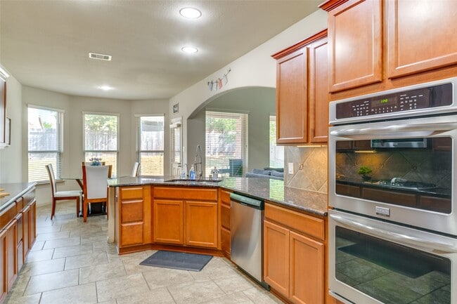 Building Photo - 8470 Coral Cove Pass Ln