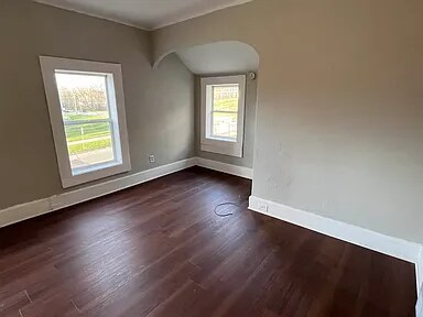 Building Photo - 1909 1/2 Ottawa Dr