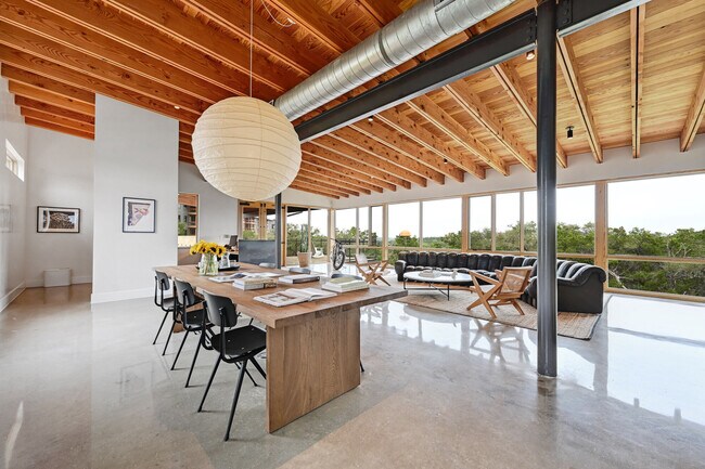 Building Photo - The Saint June