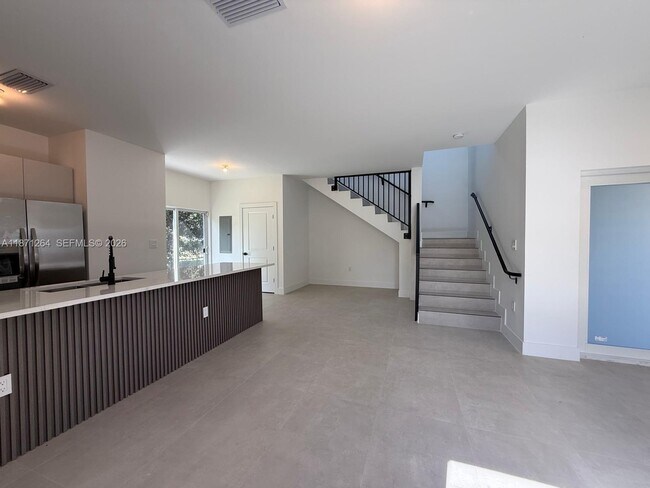 Building Photo - 2788 NW 9th Pl
