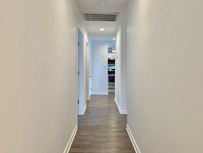 Building Photo - 7162 Windward Dr
