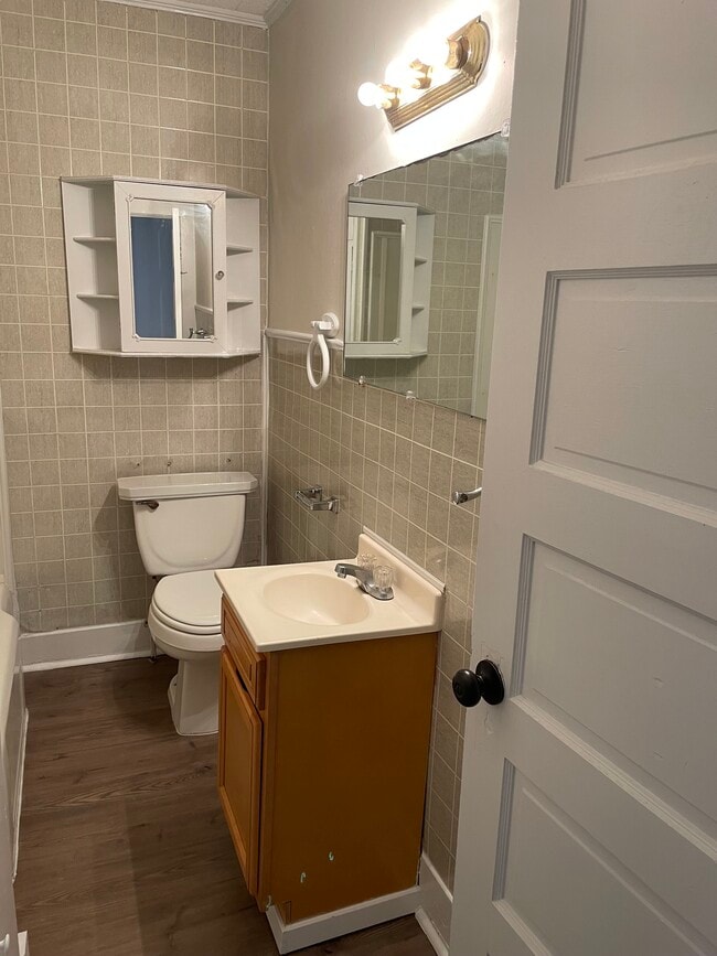 Building Photo - 1709 24th St