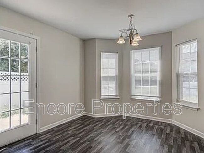 Building Photo - 4293 Youngstown Dr