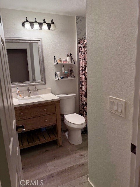 Building Photo - 121 Chadron Cir