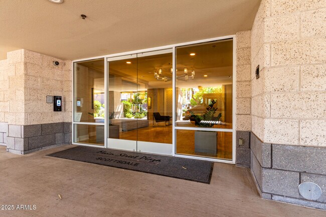 Building Photo - 3801 N Goldwater Blvd