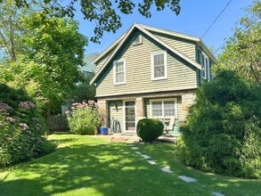 Building Photo - Winter Rental: Available Oct. 1-May 31 (Ut...