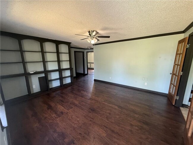 Building Photo - 4861 Hopewell Church Rd