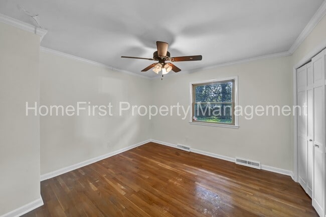 Building Photo - 118 Meadowlark Dr