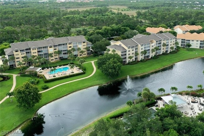 Building Photo - 300 Horse Creek Dr