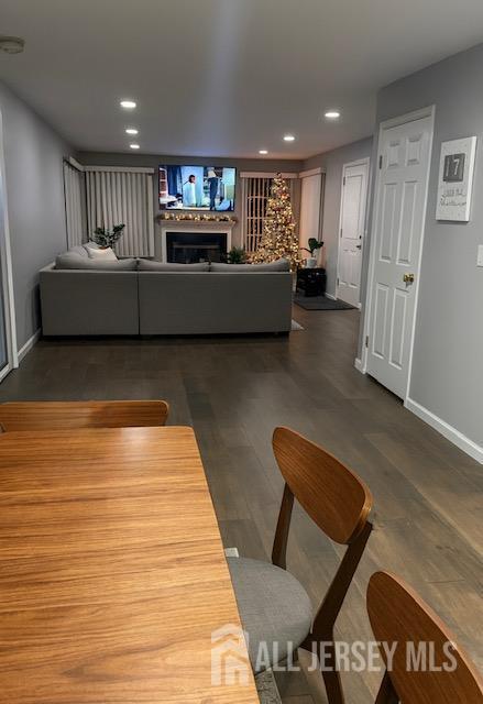 Building Photo - 340 Bowler Ct