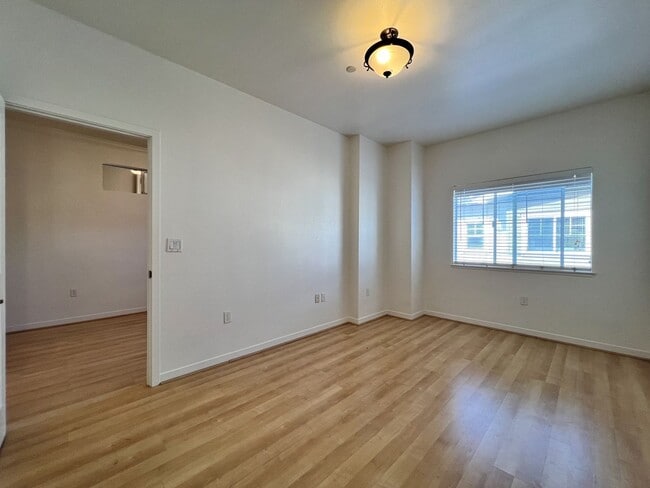 Building Photo - Napa Condo with Double Garage & Private Patios