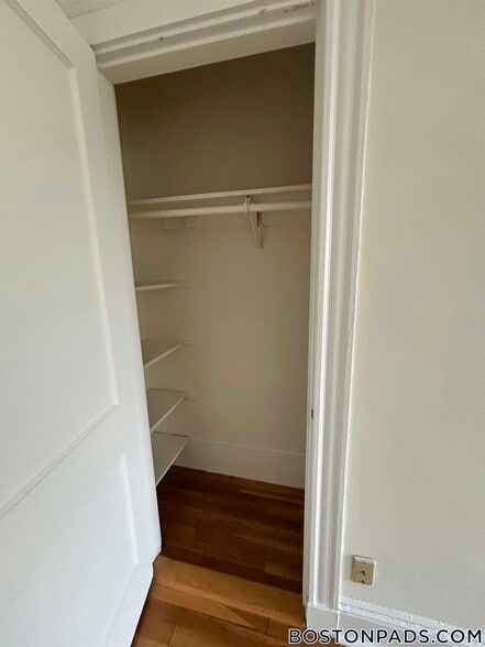 Building Photo - 21 Wendell St