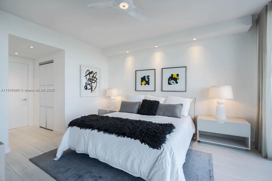 Building Photo - 488 NE 18th St