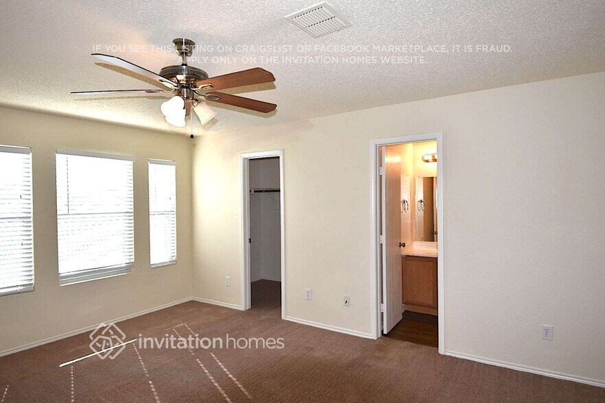 Building Photo - 4920 Waterford Dr