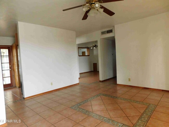 Building Photo - 7423 Mojave Dr