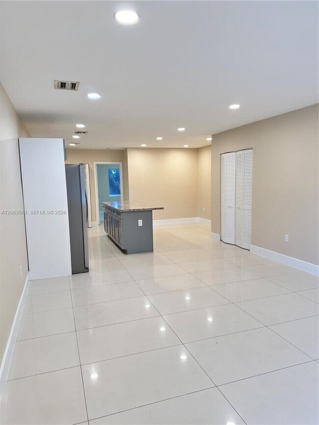 Building Photo - 1770 NW 55th St