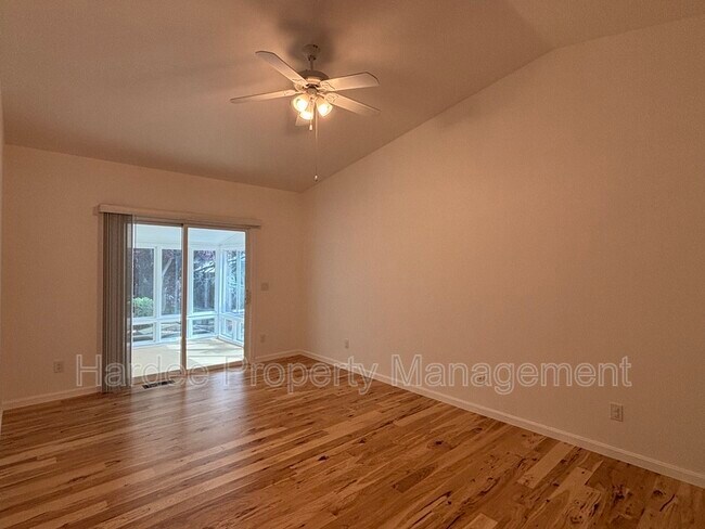 Building Photo - 2354 E Mugo St